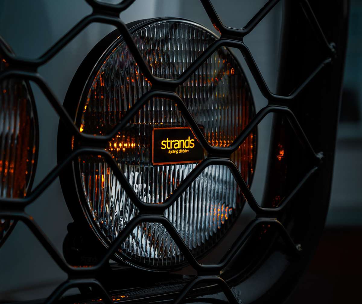 Phare LED rétro STRANDS IZE LED OG 9” – 270945
